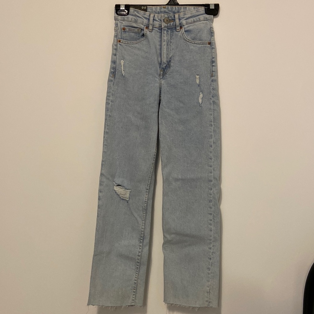 Divided by H&M Womens Jeans Size 0 Distressed Faded Blue Cut Off Cuff